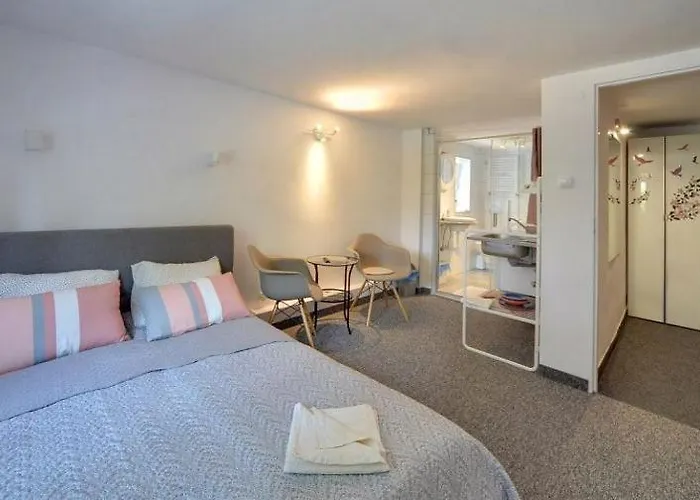 Jawor Bed & Breakfast 3*