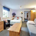 Bed & Breakfast Jawor 3*