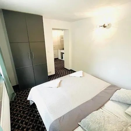 Jawor Bed & Breakfast 3*