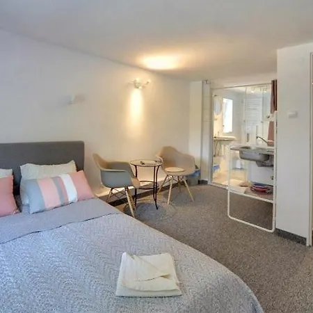 Jawor Alojamento de Acomodação e Pequeno-almoço 3*