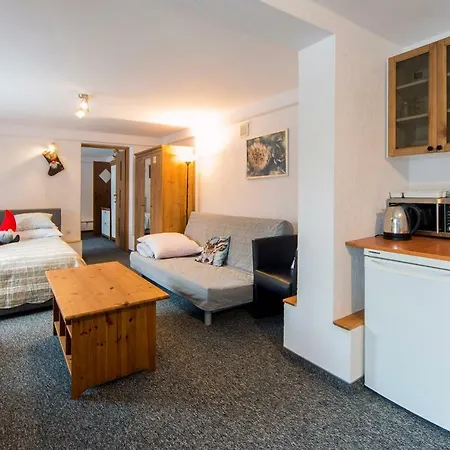 Jawor Bed & Breakfast 3*